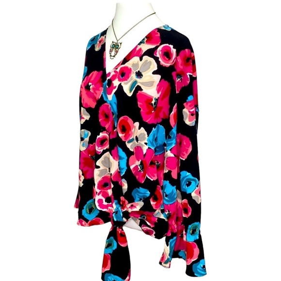 Juicy Couture Floral Blouse - Picture 3 of 6